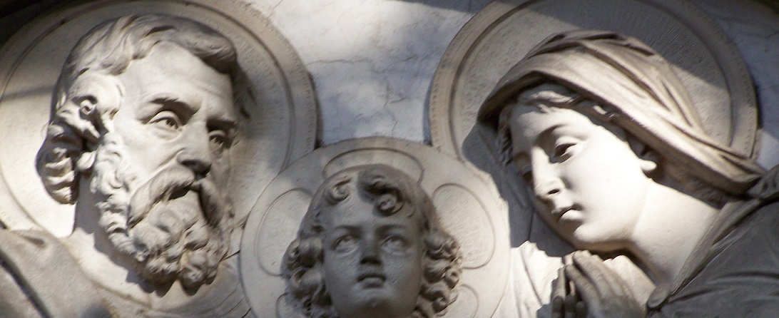 الجمعة الواقع فيه 6 كانون الأول 2013، يفتتح المعهد رسميًّا عامه الدراسي 2015-2016